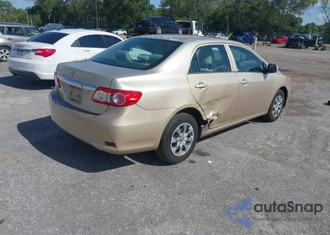 2013 Toyota Corolla L z USA, uszkodzony, nr VIN 2T1BU4EE2DC005771